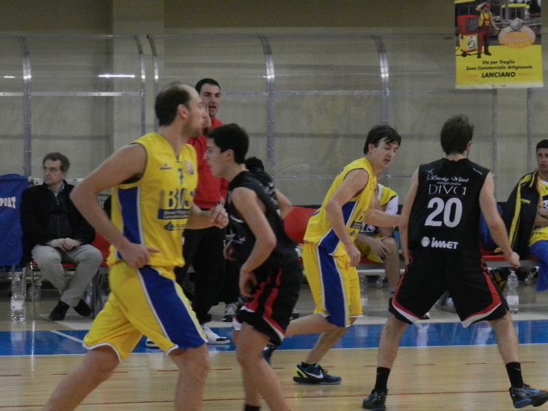 Nella foto Scavongelli e Gaeta in azione contro Foligno