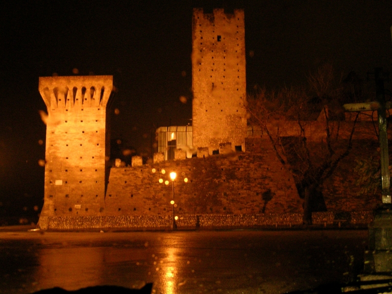 Tratto stradale nei pressi delle Torri Montanare