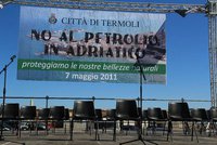 nopetroliotermoli.jpg