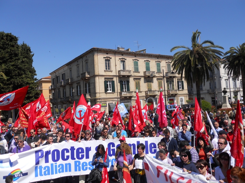 un momento dello sciopero Cgil nei giorni scorsi a Lanciano
