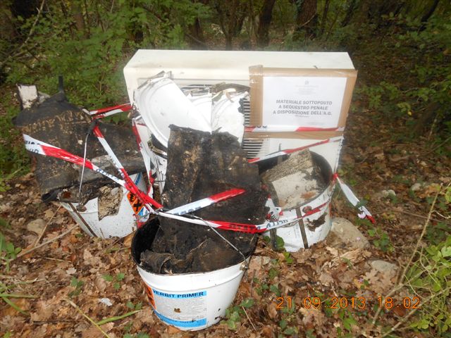 Foto-rifiuti1-(1).jpg