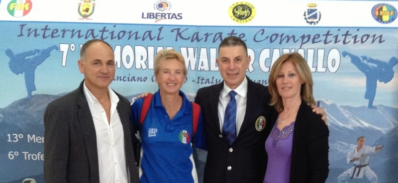 I Maestri Antonacci e Ferluga con i genitori di Walter Cavallo