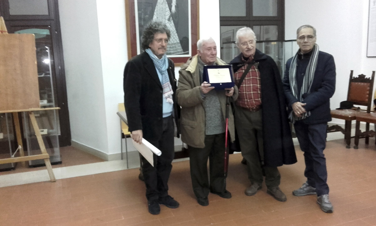 vito-giovannelli-premiazione-3.jpg